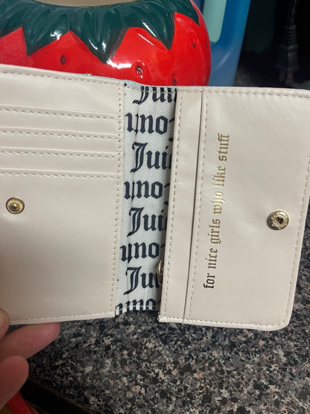 Juicy Couture Cream Card Wallet with Gold Script - Picture 2 of 4